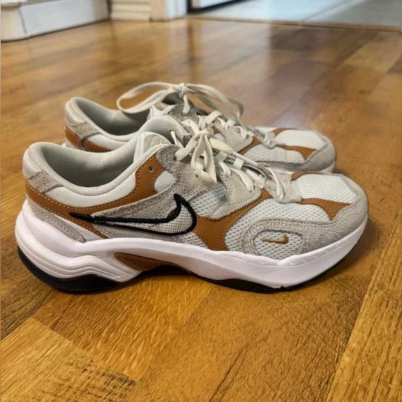 Nike AL8 7.5 - Picture 1 of 4